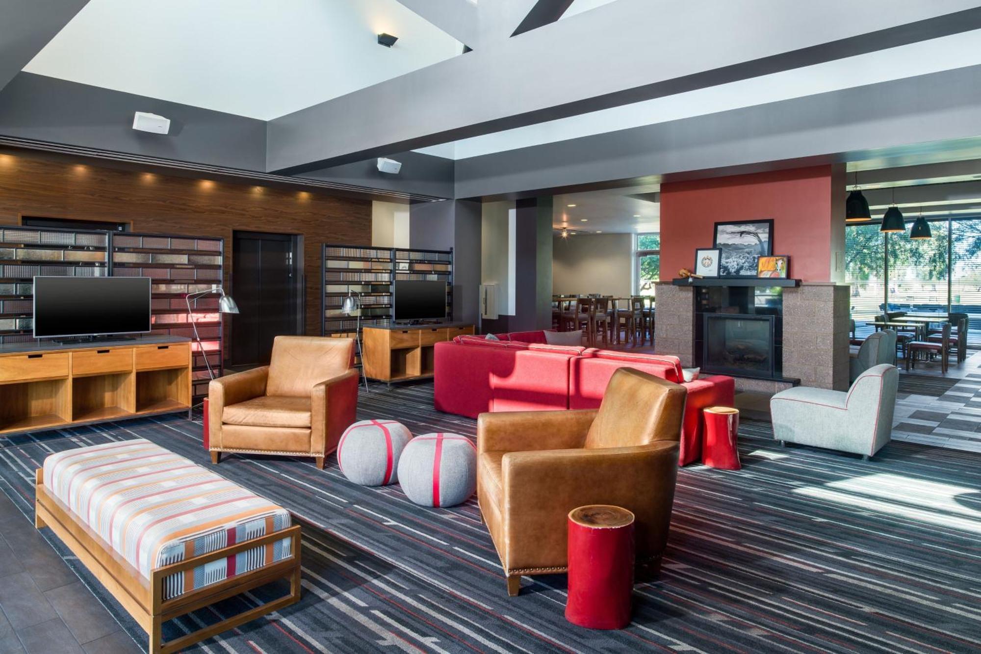Four Points By Sheraton At Phoenix Mesa Gateway Airport Exterior foto